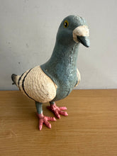 Load image into Gallery viewer, Cast Iron Pidgeon figure ornament