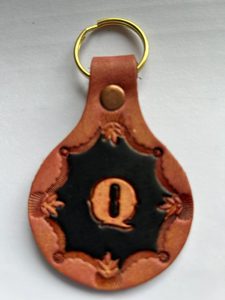 Leather Keyring Keyfob Round Personalised Letter Q keychain Free UK Postage